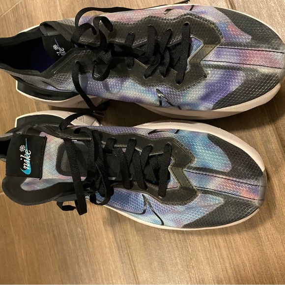 Nike women size 10 - Picture 2 of 5